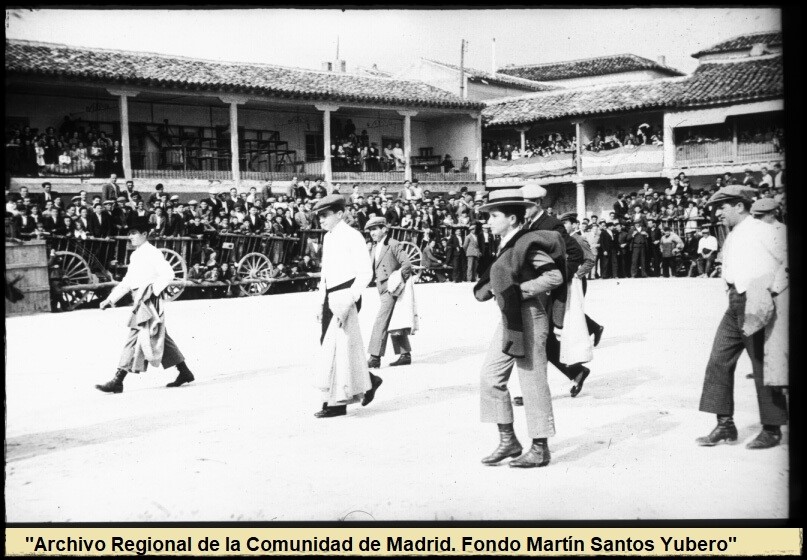 Paseillo Becerrada 04/05/1943