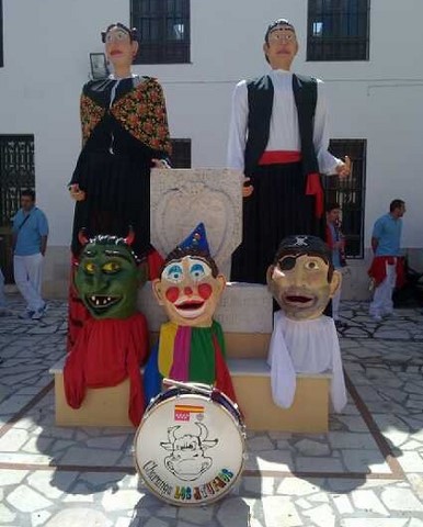 Gigantes y Cabezudos